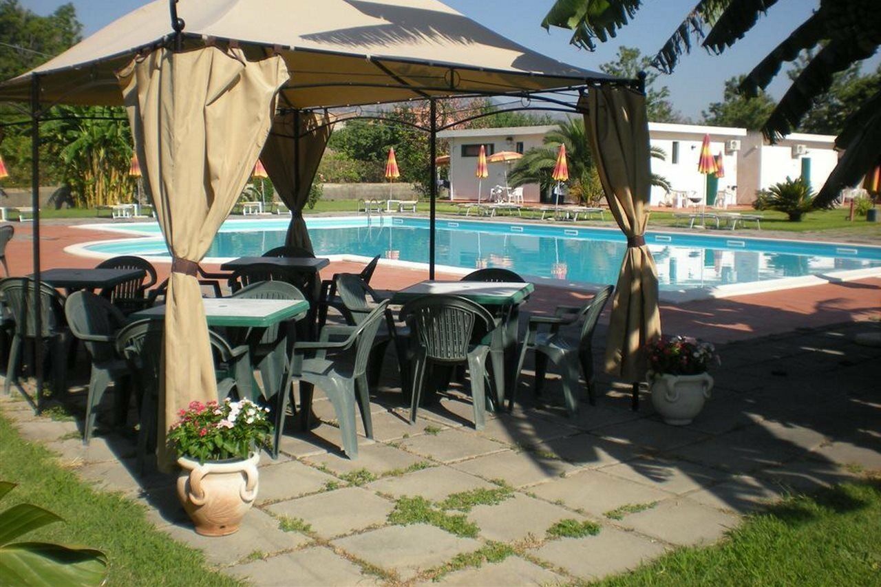 Villaggio Artemide Giardini Naxos Esterno foto